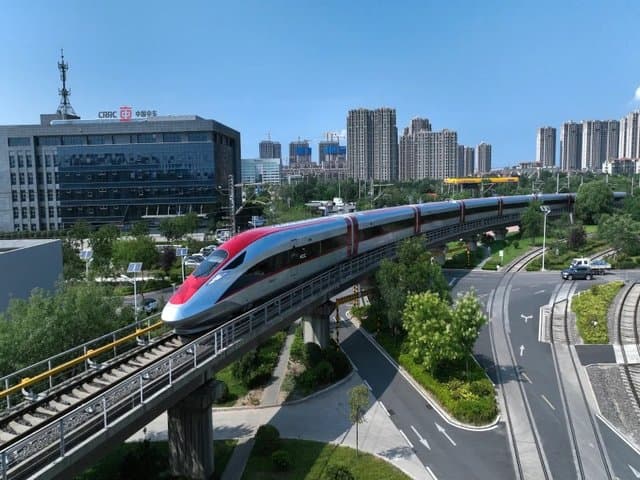 Laju Kereta WHOOSH Capai 350 KM Per Jam, Tercepat Se-Asia Tenggara? Laju Kereta WHOOSH Capai 350 KM Per Jam, Tercepat Se-Asia Tenggara?