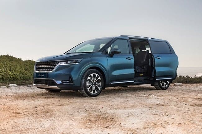 Sliding Door Kia Carnival Bikin Tangan Patah Saat Menutup, Mobil Direcall Sliding Door Kia Carnival Bikin Tangan Patah Saat Menutup, Mobil Direcall