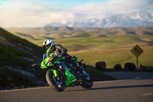 Spesifikasi Moge Rp300 Juta Kawasaki Ninja ZX-6R, Tenaganya Turun? Spesifikasi Moge Rp300 Juta Kawasaki Ninja ZX-6R, Tenaganya Turun?