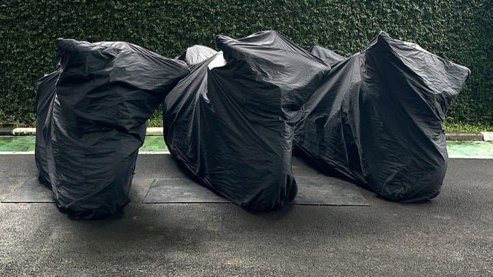 Kawasaki Rilis Teaser Luncurkan 3 Motor Baru Sekaligus? Kawasaki Rilis Teaser Luncurkan 3 Motor Baru Sekaligus?
