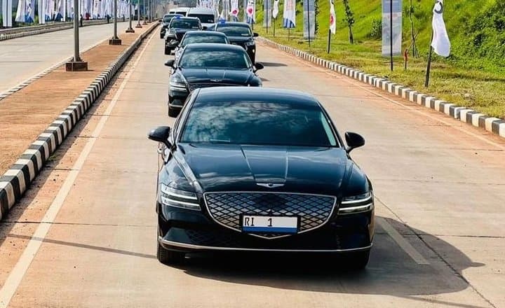 Jokowi Ganti Mercy dengan Mobil Listrik Hyundai Genesis G80 Jokowi Ganti Mercy dengan Mobil Listrik Hyundai Genesis G80