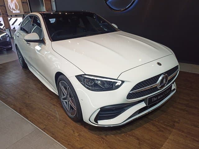 Ragam Fitur di Mercedes-Benz C-Class Terbaru yang Dijual di Indonesia Ragam Fitur di Mercedes-Benz C-Class Terbaru yang Dijual di Indonesia