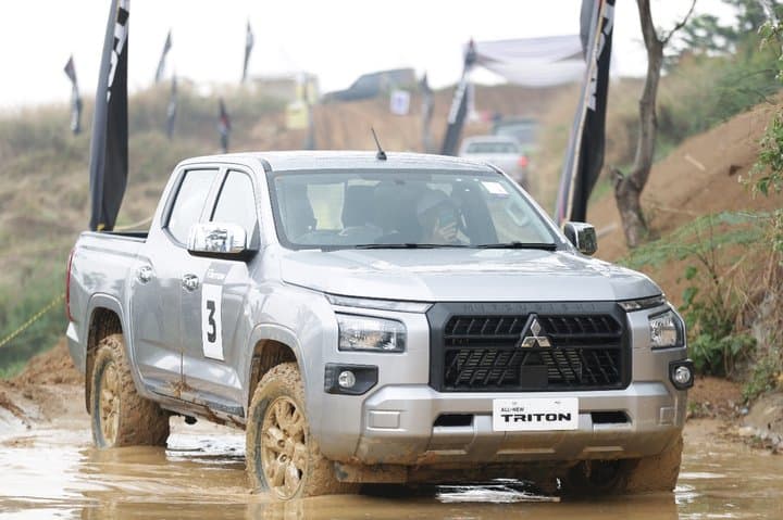Mitsubishi All-New Triton Tetap jadi Raja Offroad yang Makin Canggih Mitsubishi All-New Triton Tetap jadi Raja Offroad yang Makin Canggih