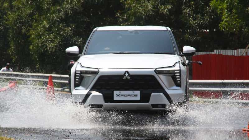 Musim Hujan, Saatnya Mencoba Mode Berkendara di Mitsubishi XFORCE