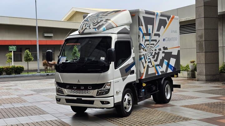 Truk Listrik eCanter Siap Dijual di Indonesia, Bukti FUSO Peduli ESG Truk Listrik eCanter Siap Dijual di Indonesia, Bukti FUSO Peduli ESG