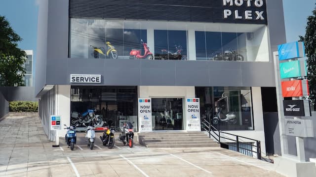 Piaggio Indonesia Buka Dealer Motoplex Pertama di Kalimantan