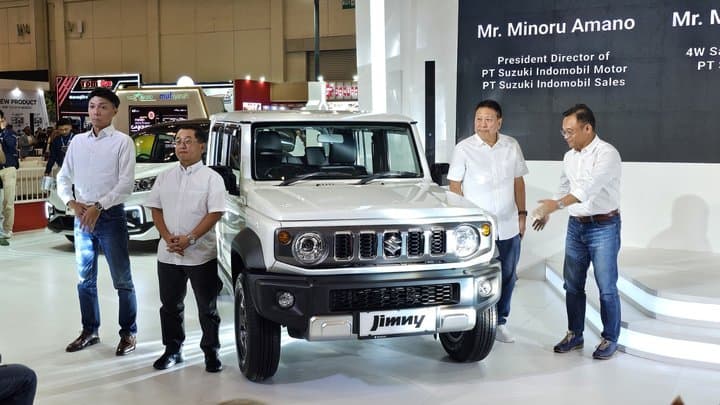 Suzuki Luncurkan Jimny 5-Doors White Rhino Edition di GJAW 2024 Suzuki Luncurkan Jimny 5-Doors White Rhino Edition di GJAW 2024