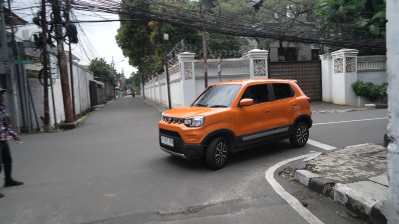 VIDEO: Test Drive Suzuki Spresso, si Mungil yang Praktis dan Irit BBM