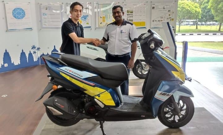 Komparasi Suzuki Avenis 125 vs. TVS Ntorq 125, Siapa Paling Unggul? Komparasi Suzuki Avenis 125 vs. TVS Ntorq 125, Siapa Paling Unggul?