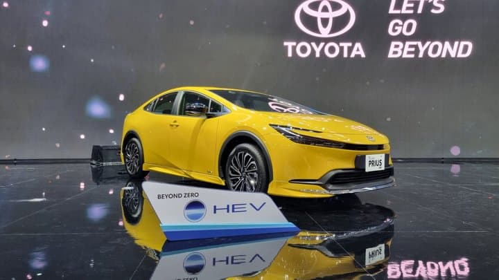 Pemerintah Ketok Palu Tak Berikan Insentif Mobil Hybrid Pemerintah Ketok Palu Tak Berikan Insentif Mobil Hybrid