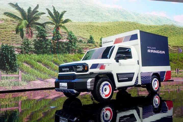 Toyota Buka Pemesanan Hilux Rangga di GIIAS 2024 Toyota Buka Pemesanan Hilux Rangga di GIIAS 2024