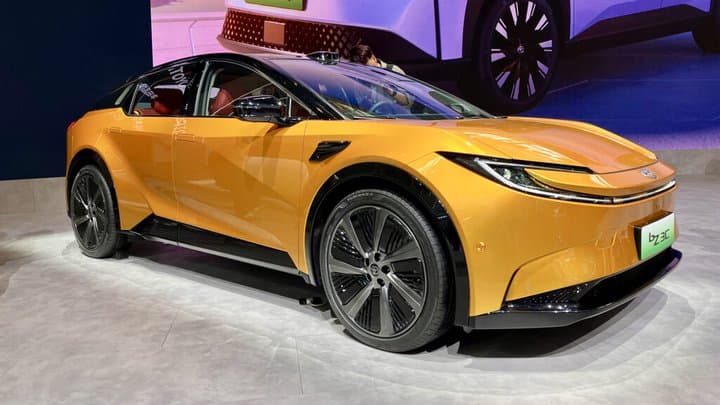 Peluang Kolaborasi Toyota dan BYD di Indonesia, Calon Raksasa Baru? Peluang Kolaborasi Toyota dan BYD di Indonesia, Calon Raksasa Baru?