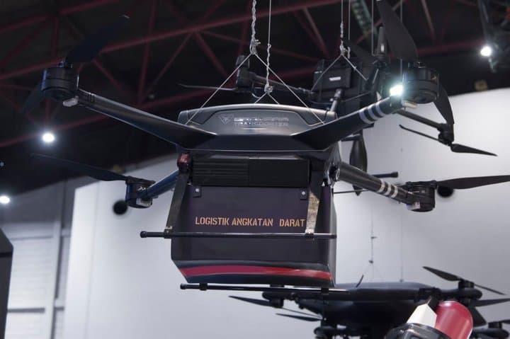 Menhan Prabowo Luncurkan Drone ‘Kamikaze’ Bramana dan Konta, Sehebat Apa? Menhan Prabowo Luncurkan Drone ‘Kamikaze’ Bramana dan Konta, Sehebat Apa?
