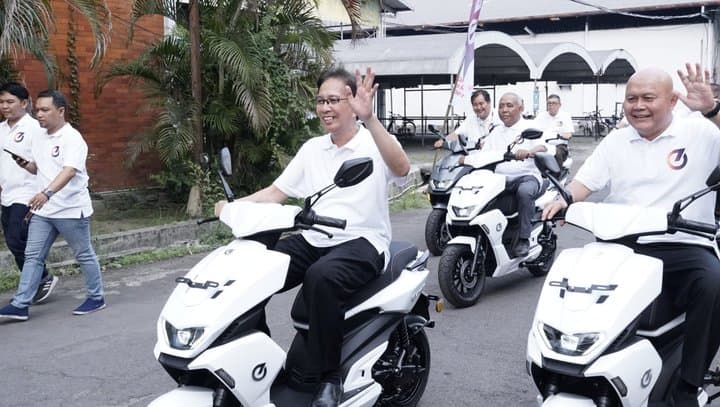 Mengenal EVITS TS-1, Motor Listrik Terbaru buatan ITS Surabaya Mengenal EVITS TS-1, Motor Listrik Terbaru buatan ITS Surabaya