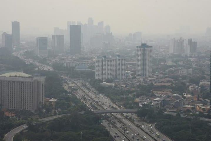 Panas Debat Capres: Polusi Jakarta Karena Angin, Bukan Cuma Kendaraan Panas Debat Capres: Polusi Jakarta Karena Angin, Bukan Cuma Kendaraan