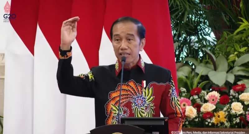 Jokowi: Polisi Jangan Gagah-gagahan Pakai Mobil Mewah dan Moge