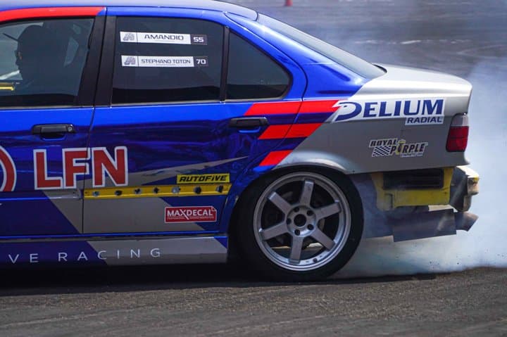 Bikin Ganteng Mobil Pakai Ban Semi Slick Delium Velocita DTX Bikin Ganteng Mobil Pakai Ban Semi Slick Delium Velocita DTX