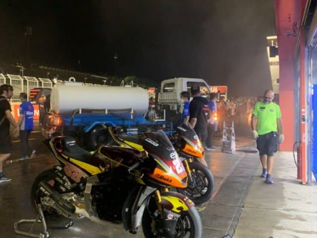Satu Paddock Tim motoGP Motegi Jepang Kebakaran Satu Paddock Tim motoGP Motegi Jepang Kebakaran