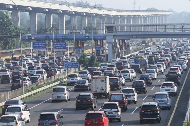 Macet Ekstrem, Kendaraan di Jakarta Mau Dibatasi, Kalian Setuju?