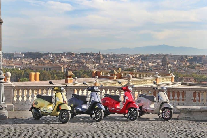 Desain Ikonis Vespa Bikin Valuasinya Naik Jadi 1 Miliar Euro Desain Ikonis Vespa Bikin Valuasinya Naik Jadi 1 Miliar Euro