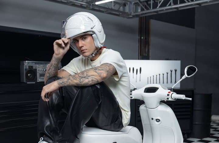 Kapan Pertama Kali Justin Bieber Jatuh Cinta Sama Vespa? Kapan Pertama Kali Justin Bieber Jatuh Cinta Sama Vespa?