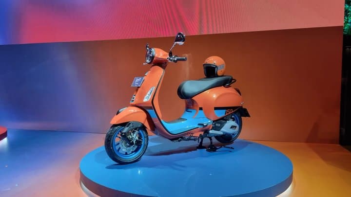 Seberapa Beda Spesifikasi Vespa Primavera Color Vibe dan Versi Standar? Seberapa Beda Spesifikasi Vespa Primavera Color Vibe dan Versi Standar?