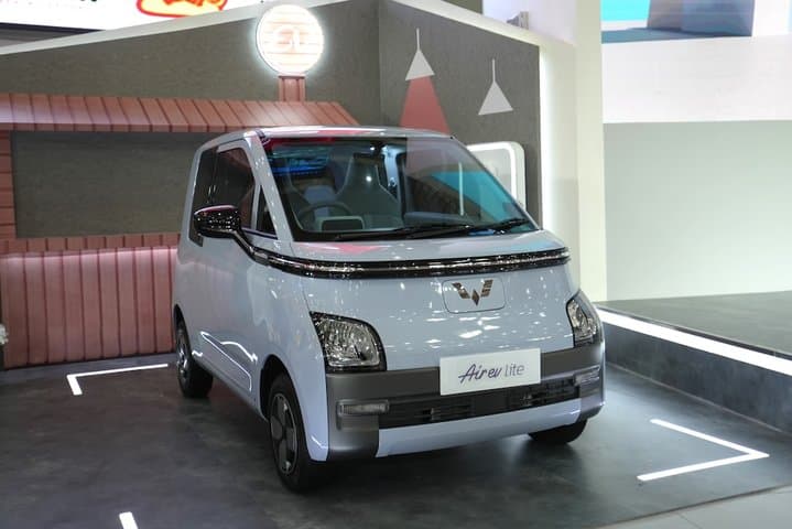 Wuling Luncurkan Air ev Lite Long Range, Harga Cuma Rp190 Juta Wuling Luncurkan Air ev Lite Long Range, Harga Cuma Rp190 Juta
