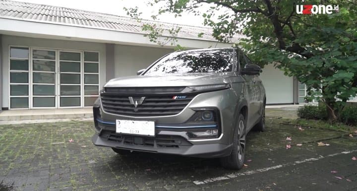 Almaz Hybrid Melempem, Kalah Laris dari Innova Zenix Almaz Hybrid Melempem, Kalah Laris dari Innova Zenix