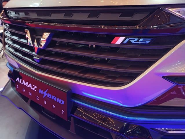 Meluncur Kamis Ini, Konsumsi BBM Wuling Almaz Hybrid 21,7 km Perliter Meluncur Kamis Ini, Konsumsi BBM Wuling Almaz Hybrid 21,7 km Perliter