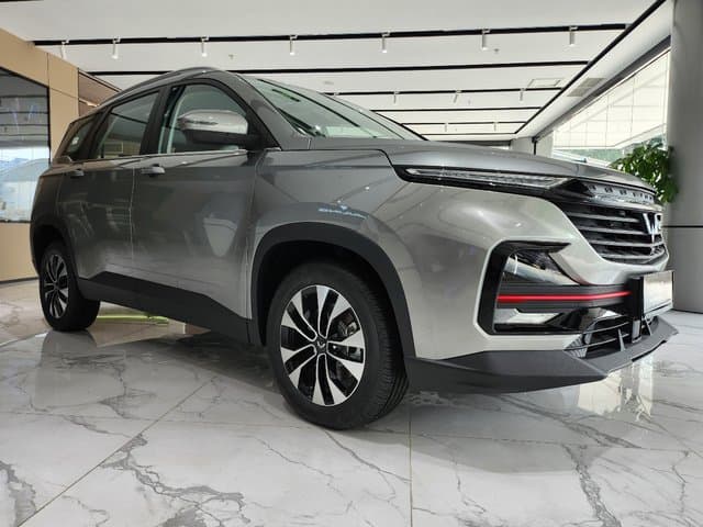 Wuling Luncurkan Almaz RS EX, Versi Flagship Seharga Rp364 Juta Wuling Luncurkan Almaz RS EX, Versi Flagship Seharga Rp364 Juta