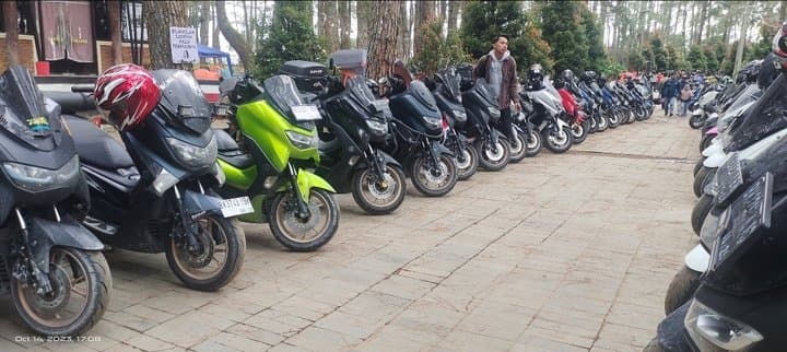 Ribuan Bikers Rayakan Puncak MAXi Yamaha Day 2023 di Danau Toba Ribuan Bikers Rayakan Puncak MAXi Yamaha Day 2023 di Danau Toba