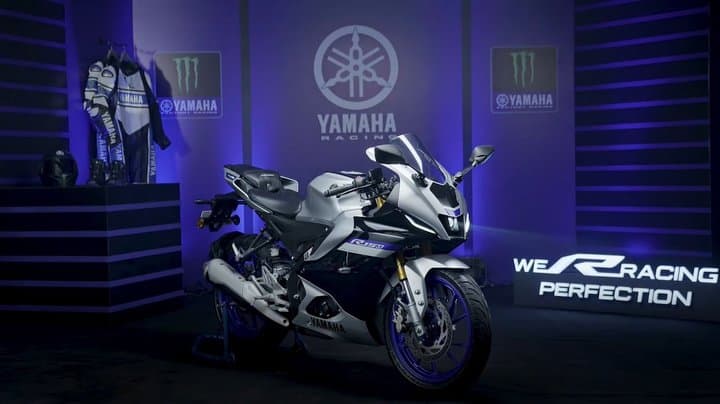 Yamaha YZF-R15M Terbaru Resmi Diluncurkan, Speedometer Makin Keren Yamaha YZF-R15M Terbaru Resmi Diluncurkan, Speedometer Makin Keren