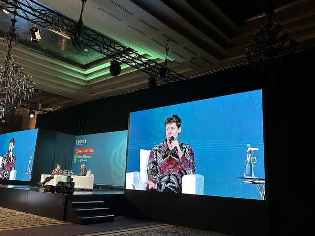 Bos Pembuat ChatGPT Sam Altman Komentari AI Ancam Pekerja Manusia Bos Pembuat ChatGPT Sam Altman Komentari AI Ancam Pekerja Manusia