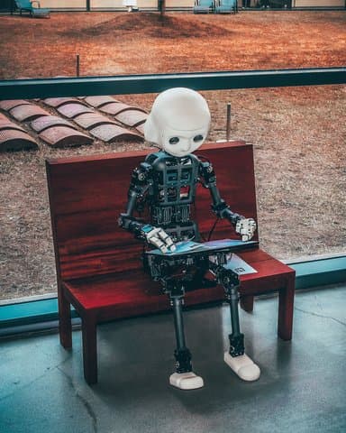 AI ‘Makan’ Banyak Data Pribadi, Wakil Menkominfo Ingatkan Ini AI ‘Makan’ Banyak Data Pribadi, Wakil Menkominfo Ingatkan Ini