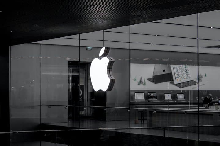Karyawan Apple Terancam Dipecat Gara-gara Video TikToknya Viral Karyawan Apple Terancam Dipecat Gara-gara Video TikToknya Viral