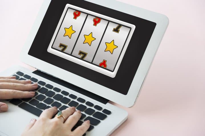 Jangan Asal Endorse, Promosi Judi Online Juga Bakal Kena Jerat Hukum Jangan Asal Endorse, Promosi Judi Online Juga Bakal Kena Jerat Hukum