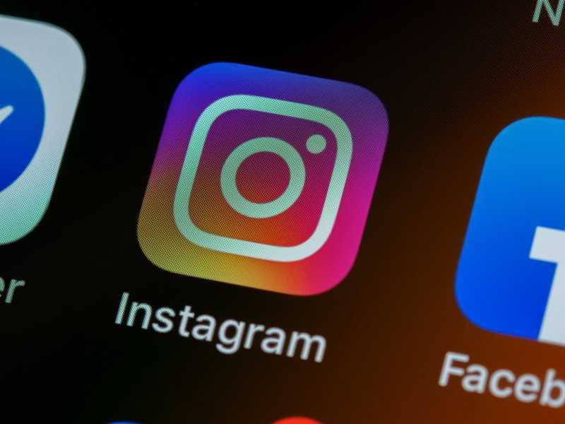 Mau Bikin Akun Centang Biru? Awas Kegocek Admin Instagram Palsu