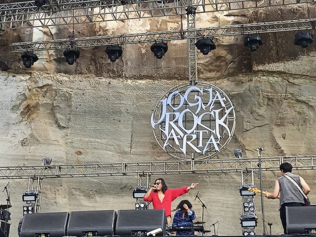 Anak Band Manfaatkan Smartphone untuk Bikin Komposisi Lagu Anak Band Manfaatkan Smartphone untuk Bikin Komposisi Lagu