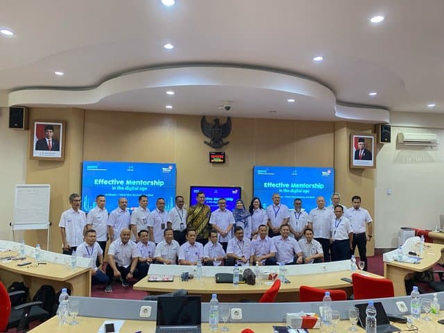 SDPPI Kominfo Siapkan Leader Era Digital Lewat Training EMDA SDPPI Kominfo Siapkan Leader Era Digital Lewat Training EMDA