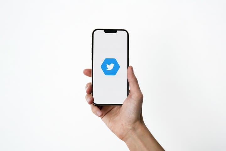 X Mau Diusir, Demo Netizen Hingga Munculnya Twitter versi Lokal X Mau Diusir, Demo Netizen Hingga Munculnya Twitter versi Lokal