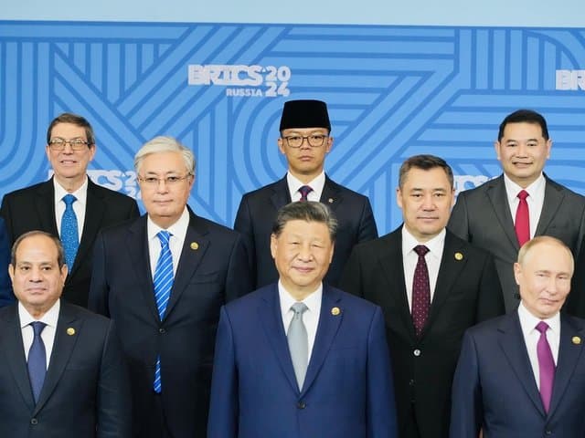 Pro dan Kontra Netizen Soal Indonesia yang Gabung BRICS Pro dan Kontra Netizen Soal Indonesia yang Gabung BRICS
