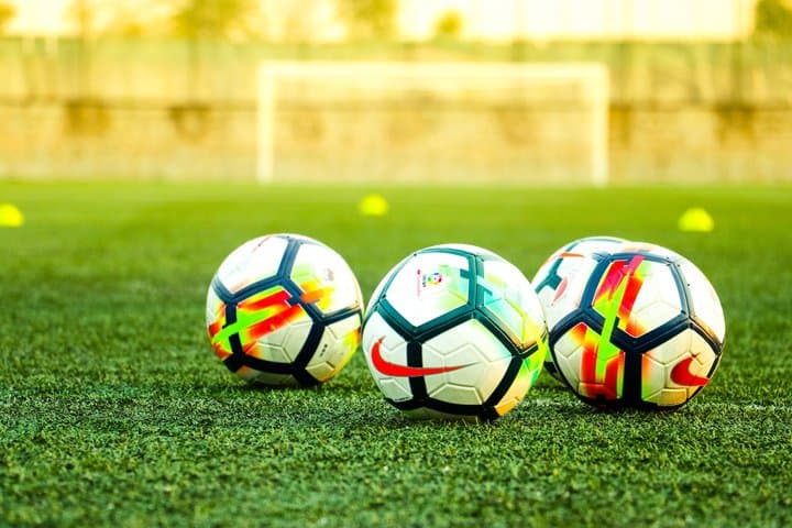 Pasca Tragedi Kanjuruhan: Muncul Petisi hingga Ucapan Duka Klub Bola Eropa Pasca Tragedi Kanjuruhan: Muncul Petisi hingga Ucapan Duka Klub Bola Eropa