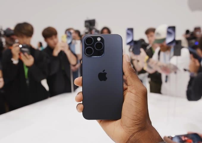 Samsung cs Punya Pabrik, Cuma Apple yang Impor iPhone ke Indonesia Samsung cs Punya Pabrik, Cuma Apple yang Impor iPhone ke Indonesia