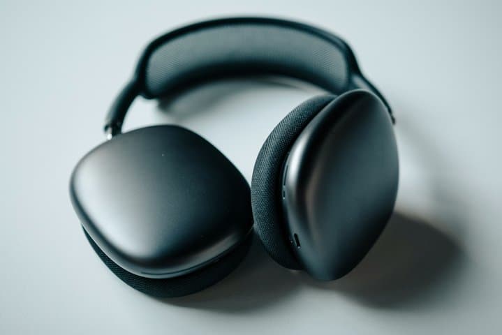 Pabrik Apple di RI ‘Cuma’ Produksi Bantalan AirPods Max Pabrik Apple di RI ‘Cuma’ Produksi Bantalan AirPods Max