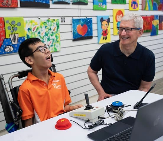 Usai Lawatan ke Indonesia, Tim Cook Tancap Gas ke Singapura Usai Lawatan ke Indonesia, Tim Cook Tancap Gas ke Singapura