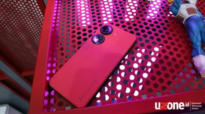 Bocoran Desain Asus Zenfone 10, Kok Gak Ada Bedanya? Bocoran Desain Asus Zenfone 10, Kok Gak Ada Bedanya?