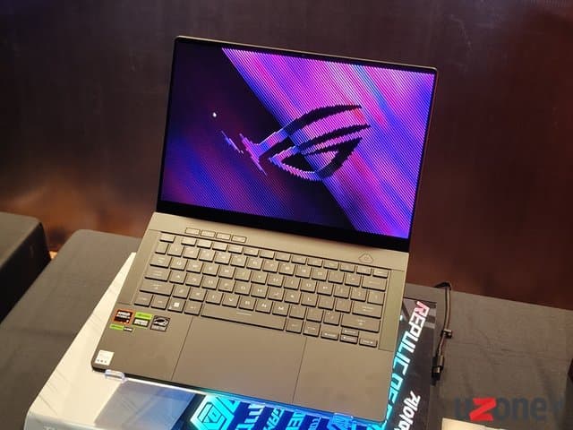 Asus ROG Zephyrus G14 (GA403) & G16 (GU605) Dirilis: Spek dan Harga Asus ROG Zephyrus G14 (GA403) & G16 (GU605) Dirilis: Spek dan Harga