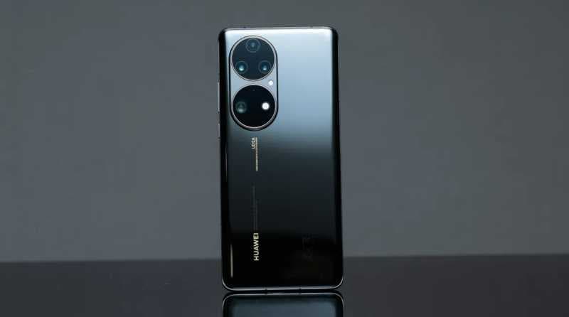UCA 2022: Predikat Best Flagship Smartphone untuk Huawei P50 Pro