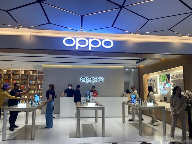 Oppo Store Ke-6 Resmi Dibuka, ‘Nyambi’ Jadi Toko Buku Sampai Kafe Oppo Store Ke-6 Resmi Dibuka, ‘Nyambi’ Jadi Toko Buku Sampai Kafe