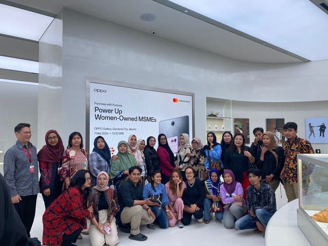 Oppo-Mastercard Salurkan Donasi Rp1,4 M untuk UMKM Perempuan Oppo-Mastercard Salurkan Donasi Rp1,4 M untuk UMKM Perempuan